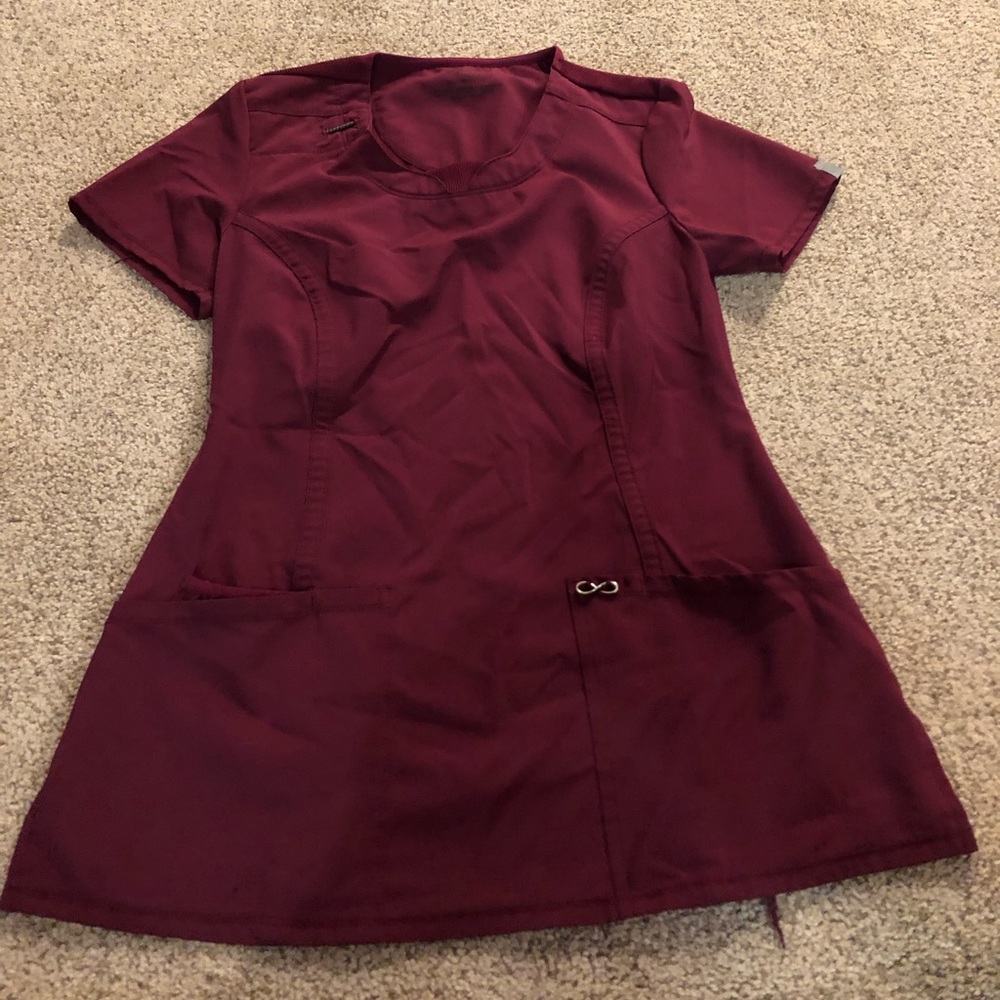 Cherokee Infinity scrub top